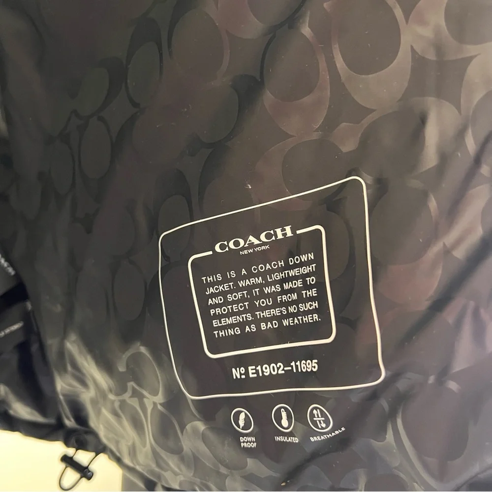 COACH Short Down Puffer Coat Size Large